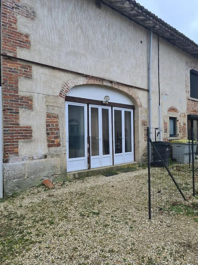 Apartment Petite Maison Villette-sur-Ain