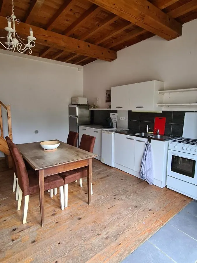 Petite Maison Villette-sur-Ain Apartment